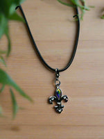 Silvertone Stylish Pendant/Clip Necklace