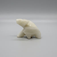 Carved Onyx Bear 32mm 30.55ct