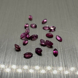 Ruby 2x1mm Marquise