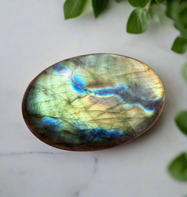 Oval Labradorite Cabochon 20a