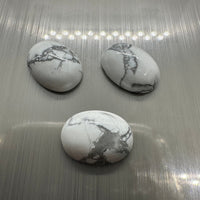 Howlite 16x12mm Oval