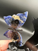 Assorted Natural Crystal Butterfly Wings with Decorative Cat Metal Stand