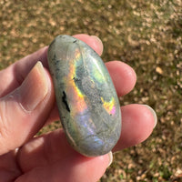 Labradorite Palmstone #28