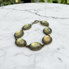 Oval Acrylic Facets Style Metal Bracelet