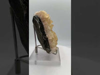 Calcite, Mumbai, Maharashtra, India